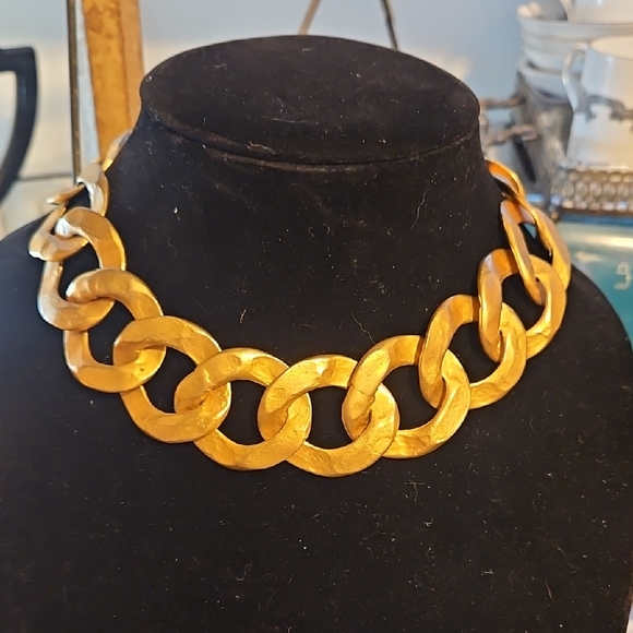 Kenneth Jay Lane Jewelry - Kenneth Jay Lane Bold Gold Necklace